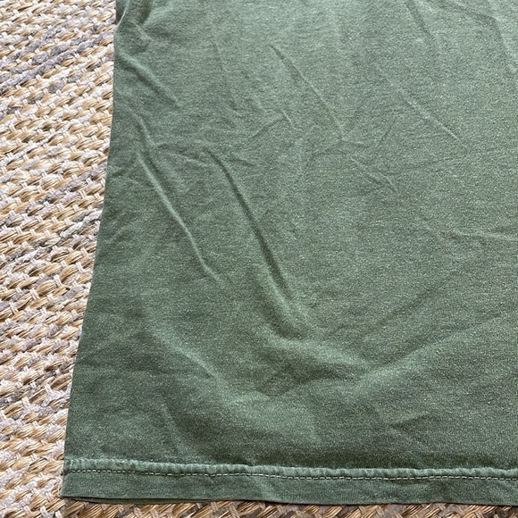 Disneyland shirt - Picture 10 of 12